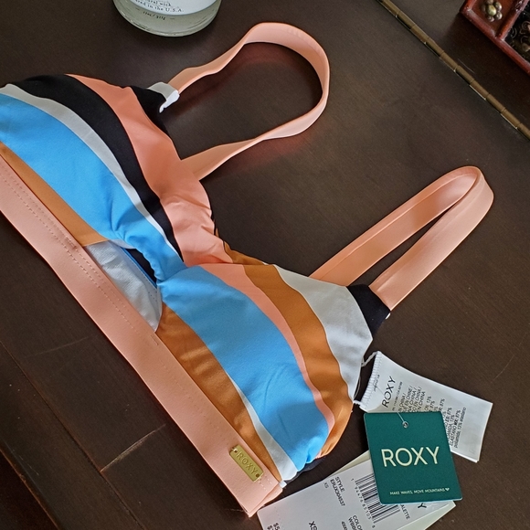 ⬇️ NWT Roxy Bikini Top - Picture 7 of 8